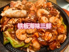 -小船渔村•大连菜•大连焖鱼(黄河路店)
