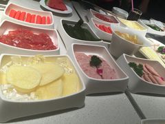 -海底捞火锅鲜切牛肉主题店(长寿路店)