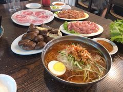 -韩风烤牛肉冷面店
