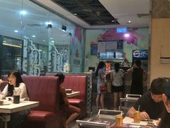 大堂-咏哇美蛙美味(厦门罗宾森店)
