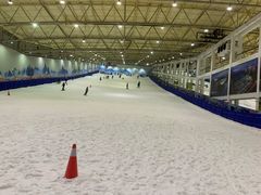 -乔波室内滑雪场