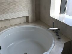 -舟山希尔顿酒店