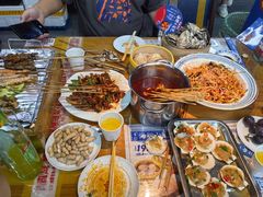 -喝丢一只鞋海鲜烧烤·海肠捞饭(文体街店)