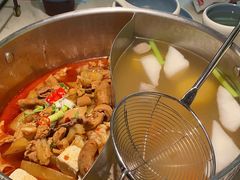 牛杂鸳鸯锅-左庭右院鲜牛肉火锅(浦江欢乐颂店)