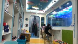 -鲸鱼堡亲子恒温泳池游泳俱乐部(彰泰天街店)