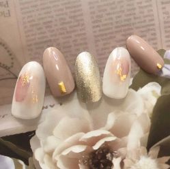 -朵拉定制美妆美甲