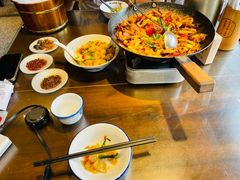 -富正毅三下锅·湘西韵味(天门山索道店)
