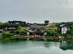 -茅山东方盐湖城景区