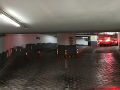 -中山公园-龙之梦停车场