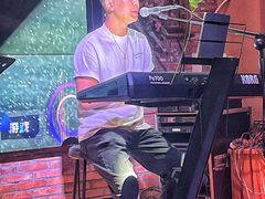 -春风十里音乐餐吧(四会店)