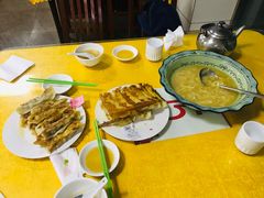 -青岛锅贴(洛阳路分店)