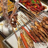 万达金街里的一家小烧烤[胜利]