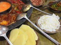 -黄潇洒老火锅(九眼桥宏济巷店)
