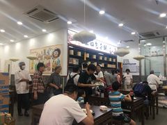 等位区-护国寺小吃(安定门店)