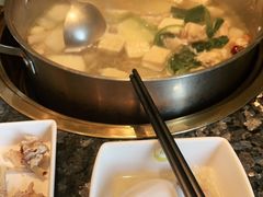 -一席地·本地鸡窝·杭帮鸡火锅(萧山银隆百货店)