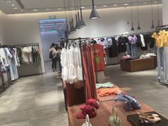 -URBAN REVIVO(西安Momopark店)