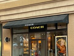 -王府井奥莱棋盘山小镇