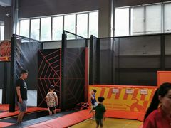 -嗨翻Hi-Fun竞技主题乐园·蹦床亲子生日轰趴(国光1937店)