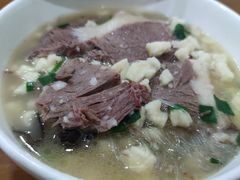 -刘信牛羊肉泡馍小炒(回民街店)