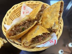 牛肉盒子-方中山胡辣汤(西安高新区店)