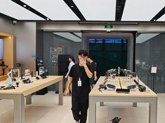 -DJI大疆(深圳华强北曼哈授权体验店)