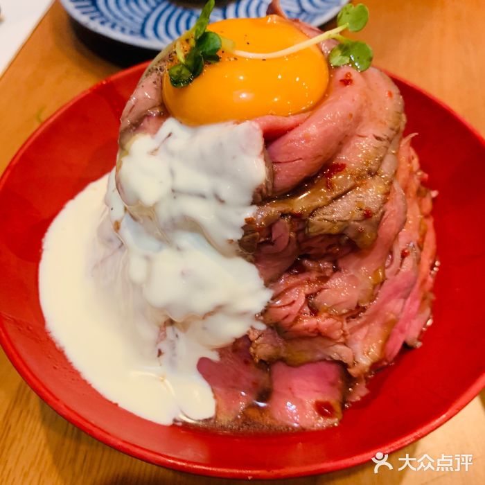 魔丼屋(日月光店)魔王慢烧牛肉丼图片