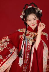 -青禾蒙娜丽莎婚纱摄影(武汉总店)