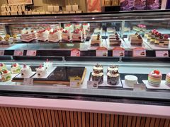面包甜点陈列柜-巴黎贝甜(龙之梦购物中心虹口店)