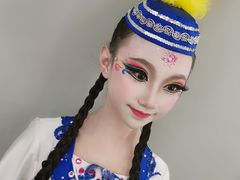 -艺采红鹰职业培训学校