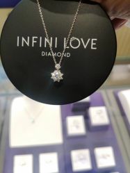 -周生生Chow Sang Sang(东方店)