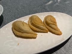 蟹粉眉毛酥-绿波廊(豫园店)