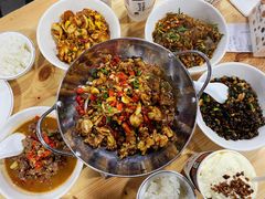 -笨罗卜浏阳菜馆(太平街店)