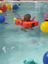 -小鸭先知婴儿游泳馆