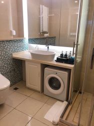 -海豚湾高端月子会所(黄浦店)