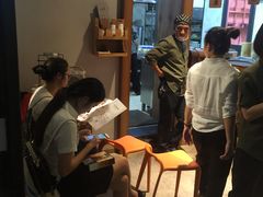 等位区-打酱友•斑鱼海鲜粥火锅(吴桥店)