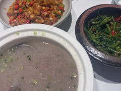 -客家大院·非遗赣南客家菜(郁孤台店)