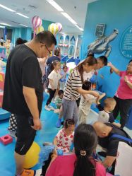 -孩子王(海悦店)