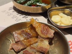 -草家酱蟹炭火烤肉店(珲春南路一店)
