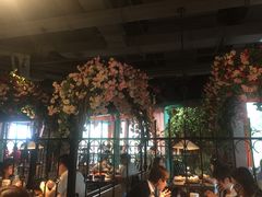 -沪小胖小龙虾(淮海中路旗舰店)