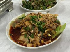 -乡土特色.冷锅鱼.牦牛肉汤锅