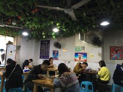 大堂-越洋肖氏老米线(杨家坪店)