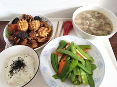 -悦芽照护月嫂+育儿嫂(杭州店)