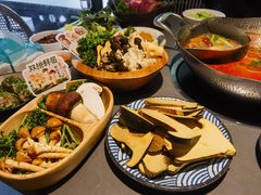 -楠小云·云南鲜菌·鲜牛自助火锅(九眼桥店)