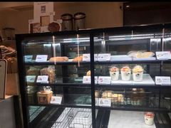 面包甜点陈列柜-喜茶(深圳丰盛町店)