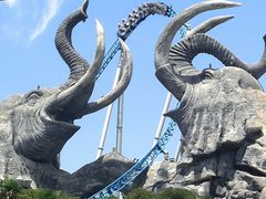 -七彩云南欢乐世界