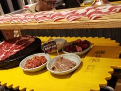 一米长盘牛五花-犟牛家·榴莲烤肉(五棵松店)