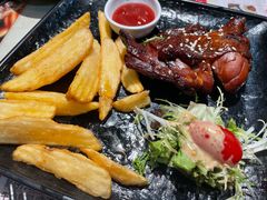 阿飛汁鸡腿配薯角-阿飛冰室(下沙店)