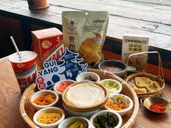 -包整·丝娃娃(甲秀楼景观店)