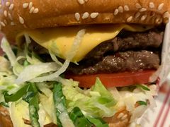 -The Habit Burger Grill 哈比特汉堡(复兴soho店)