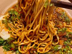 -方铲铲·成都板凳面(滨江银泰店)